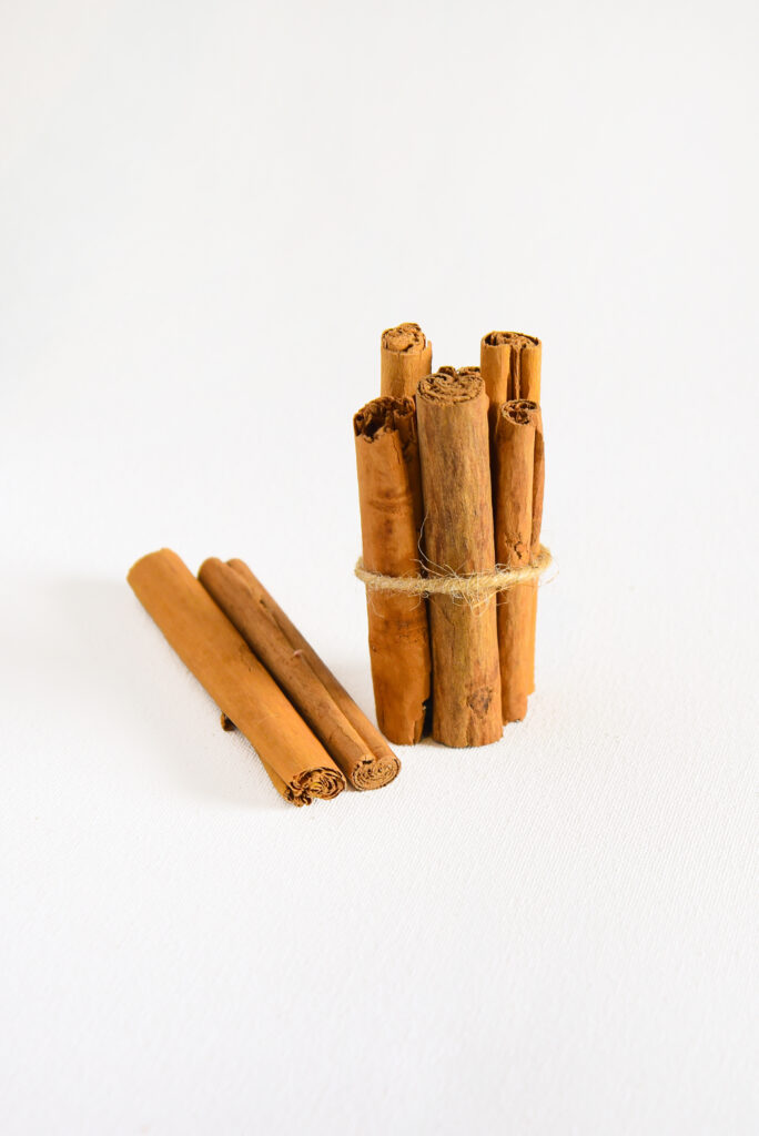 H1 Cinnamon Sticks